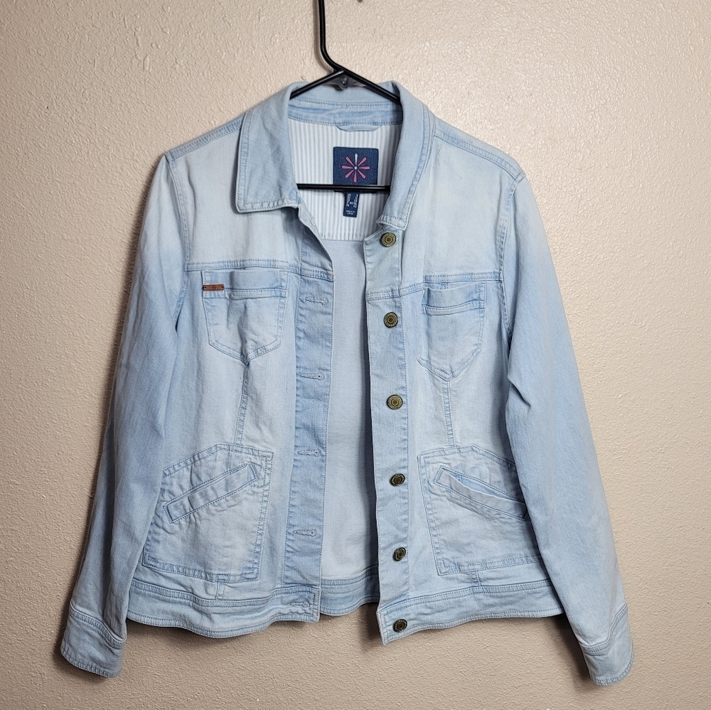 Isaac MizrahiBlue  Women's TRUE DENIM Jean Jacket with Patch Pockets Size 8